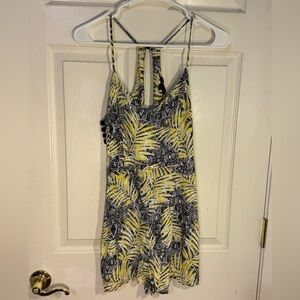 Material girl romper size‎ M tropical print